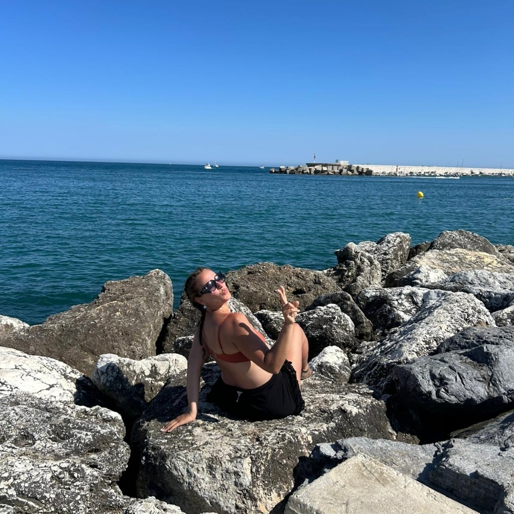 Meet your Posher, Yasmine